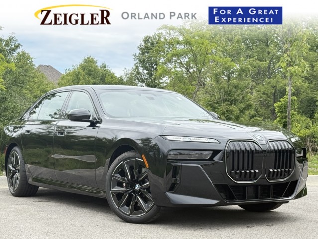 2025 BMW 760i 760i xDrive