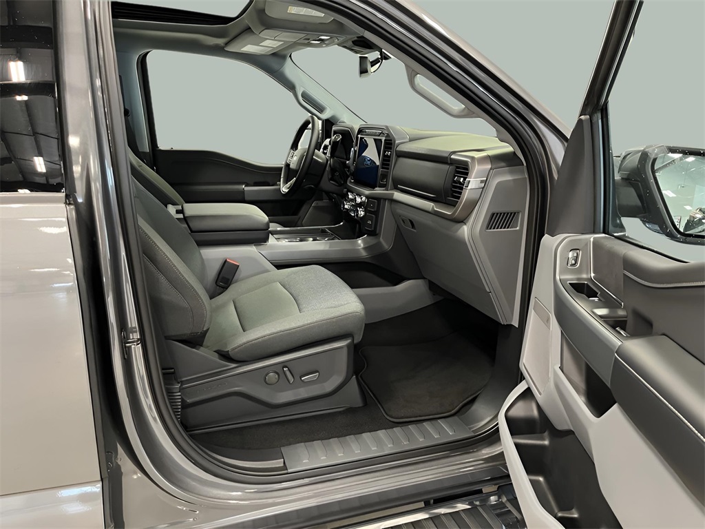 2024 Ford F-150 XLT photo 22