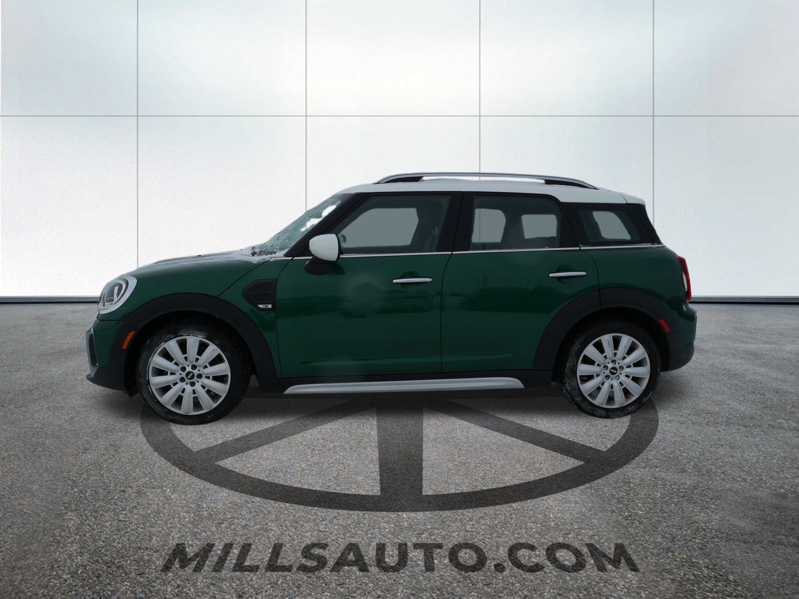Used 2021 MINI Countryman Oxford Edition with VIN WMZ23BR05M3N09374 for sale in Willmar, Minnesota