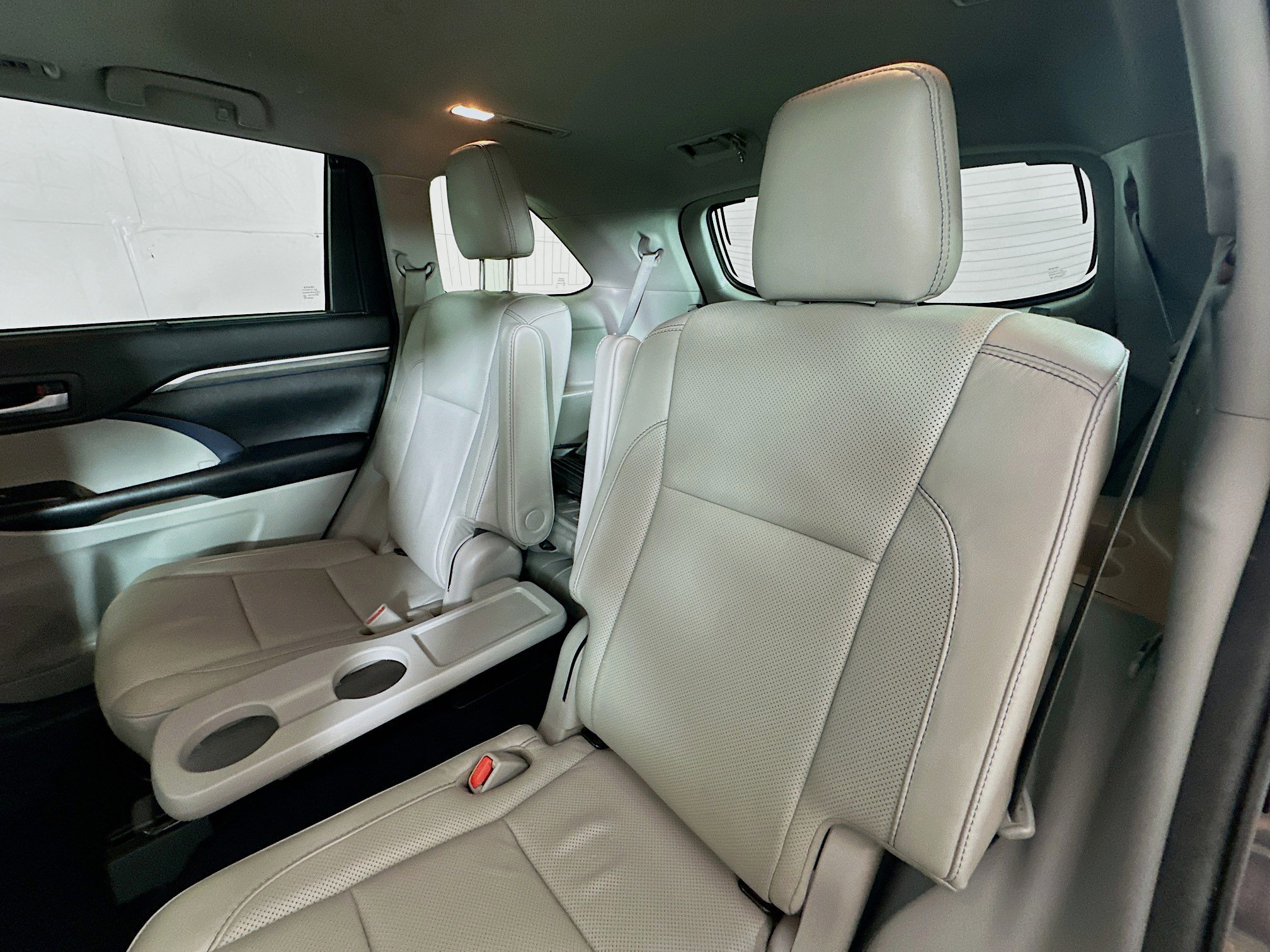 2018 Toyota Highlander Limited photo 23