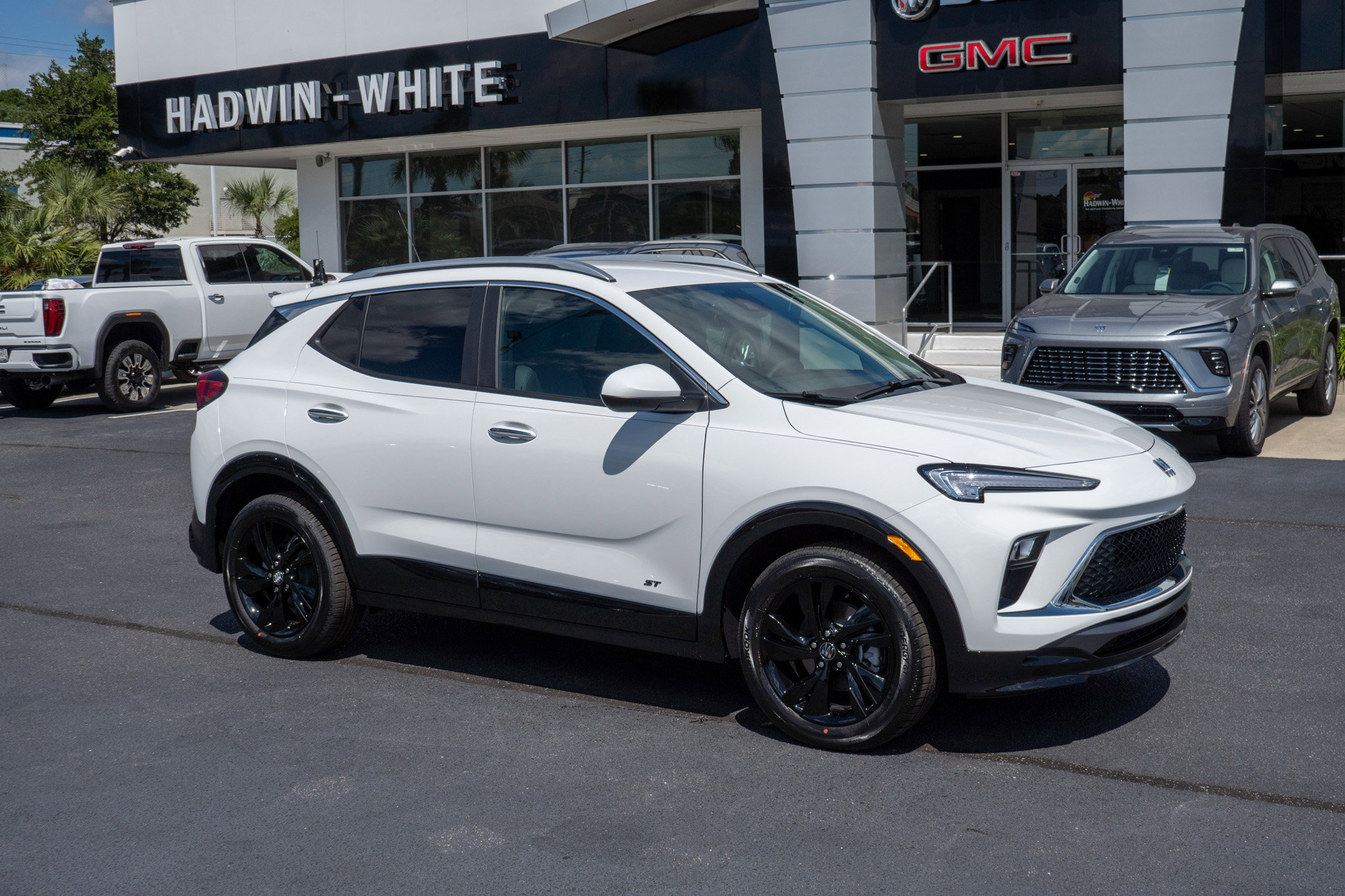 2026 Buick Encore GX Sport Touring's photo