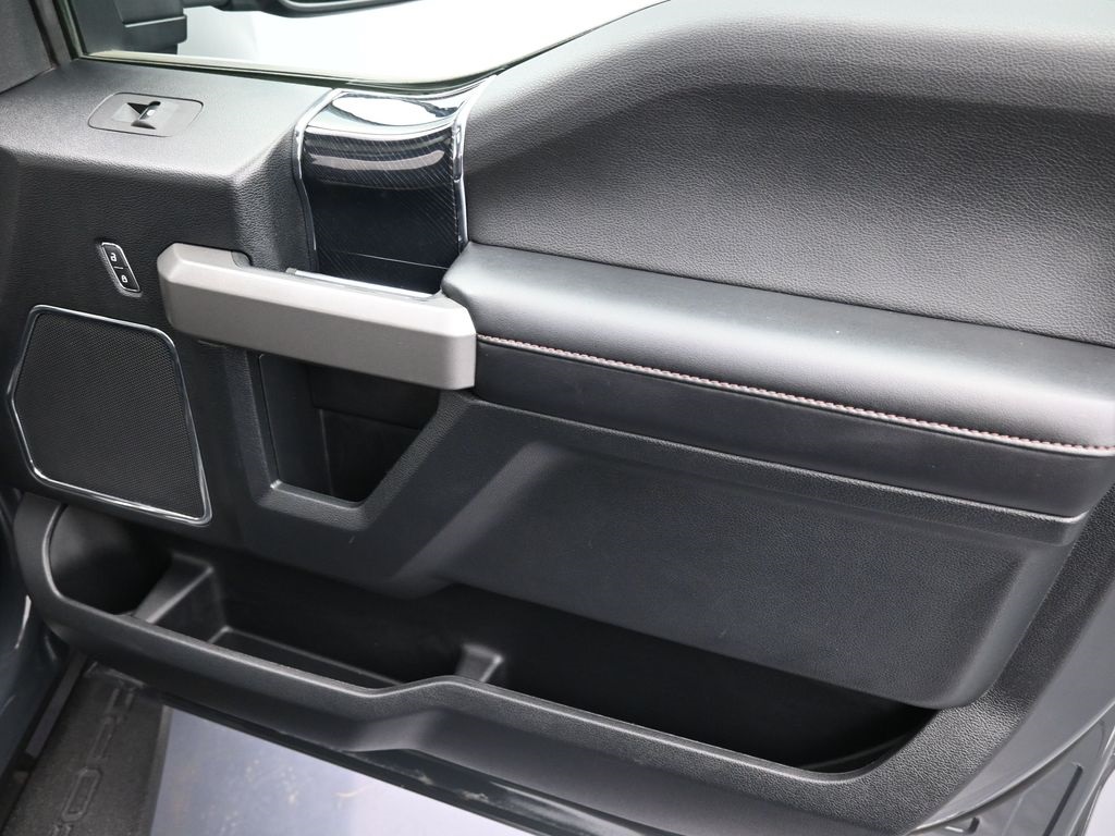 2021 Ford F-350 photo 35