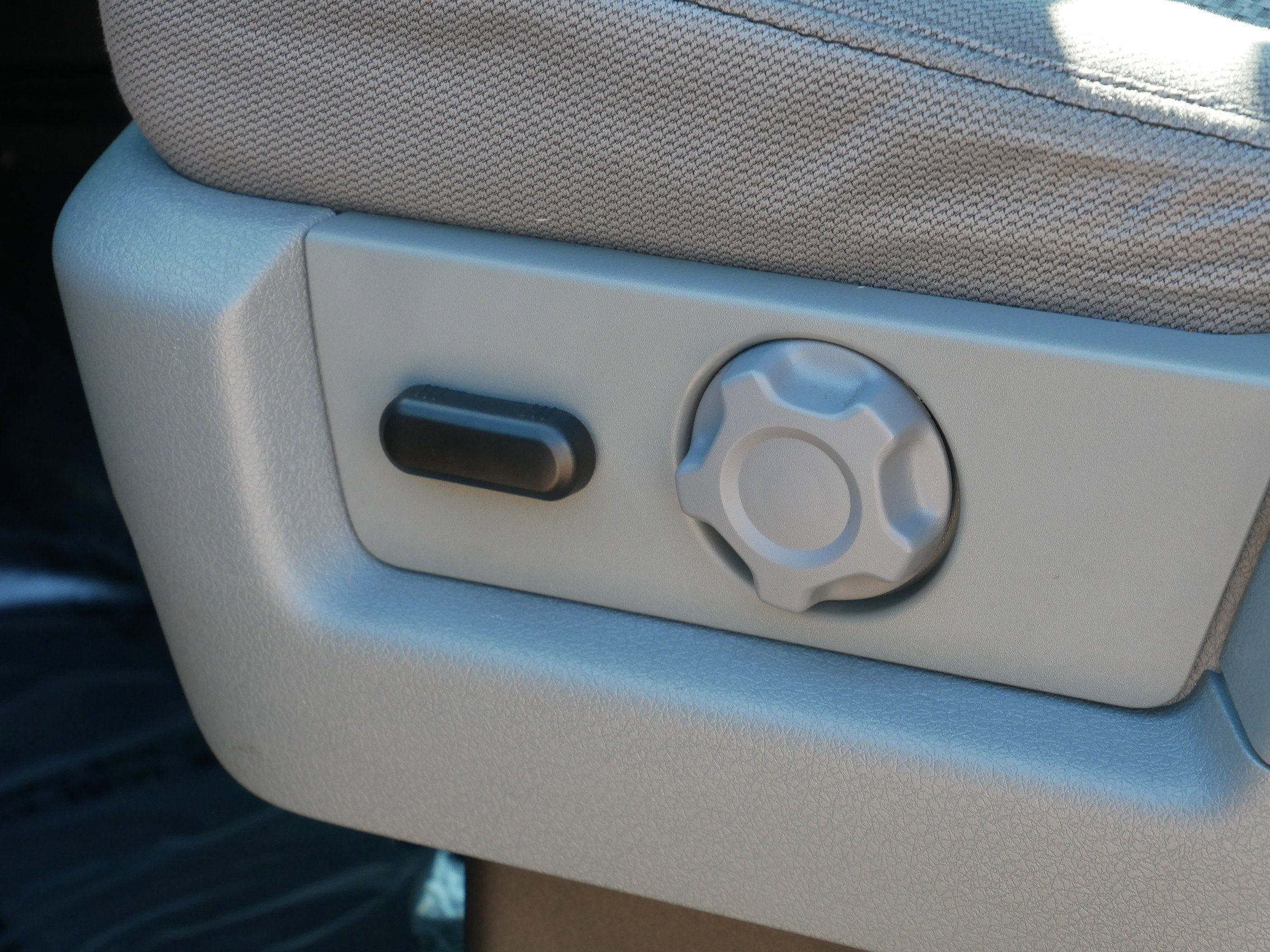 2012 Ford F-150 XLT photo 10