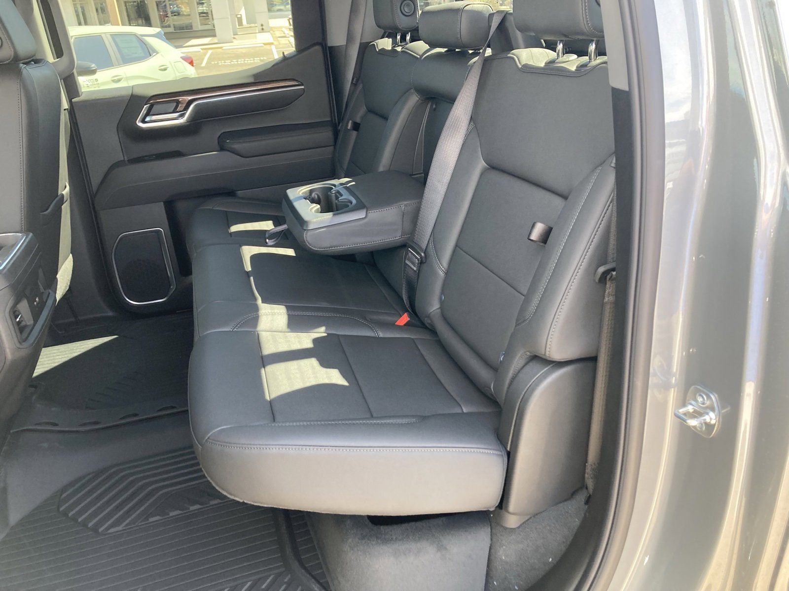 2025 Chevrolet Silverado 1500 LT Trail Boss photo 38