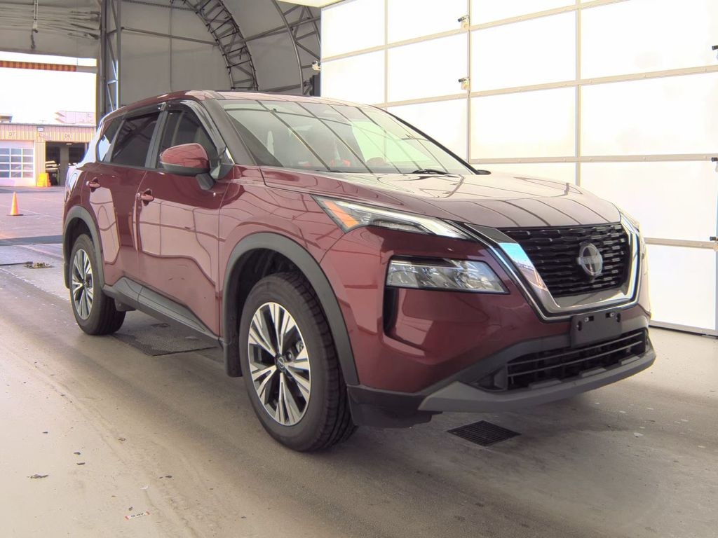 2023 Nissan Rogue SV's photo