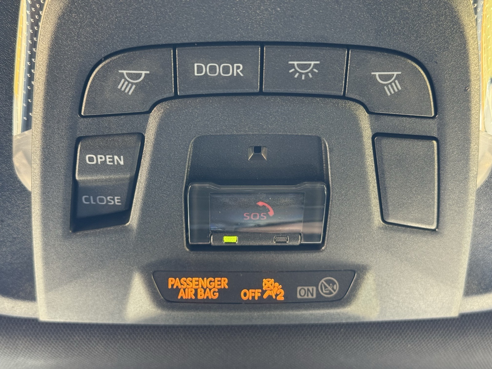 2024 Toyota bZ4X XLE photo 26