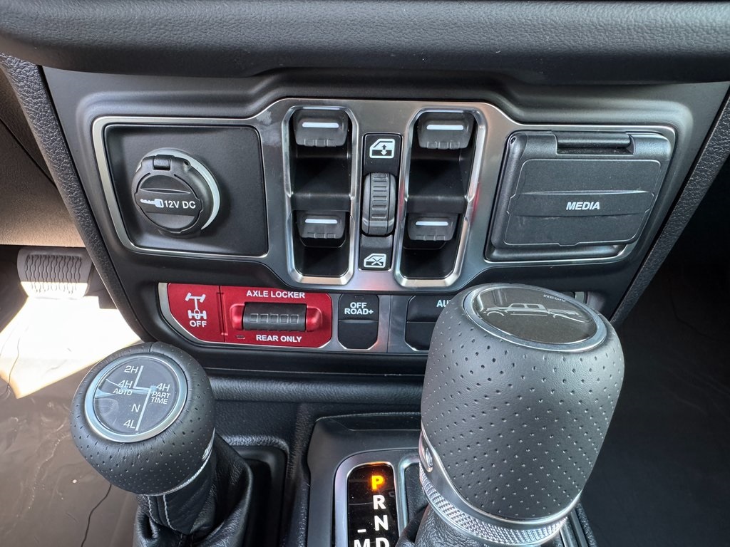 2025 Jeep Gladiator Mojave photo 23
