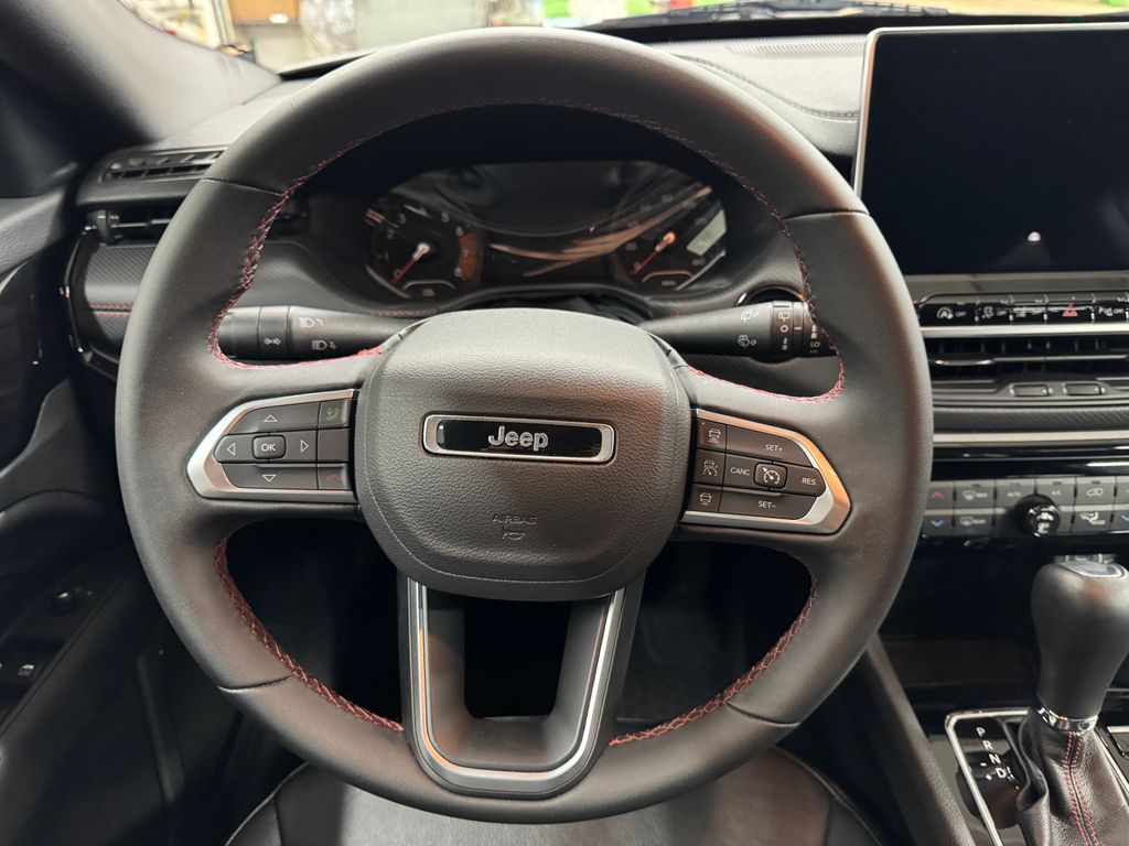 2024 Jeep Compass Trailhawk photo 15