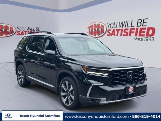 2023 Honda Pilot Elite's photo