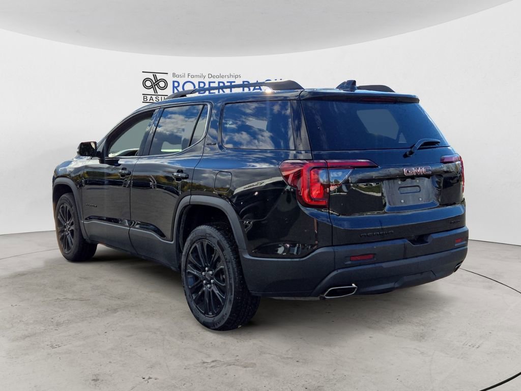 2023 Gmc Acadia SLE photo 3
