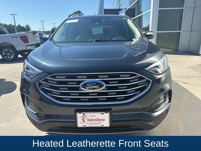 2022 Ford Edge SEL photo 2