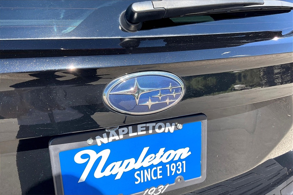 2023 Subaru Forester Sport photo 2