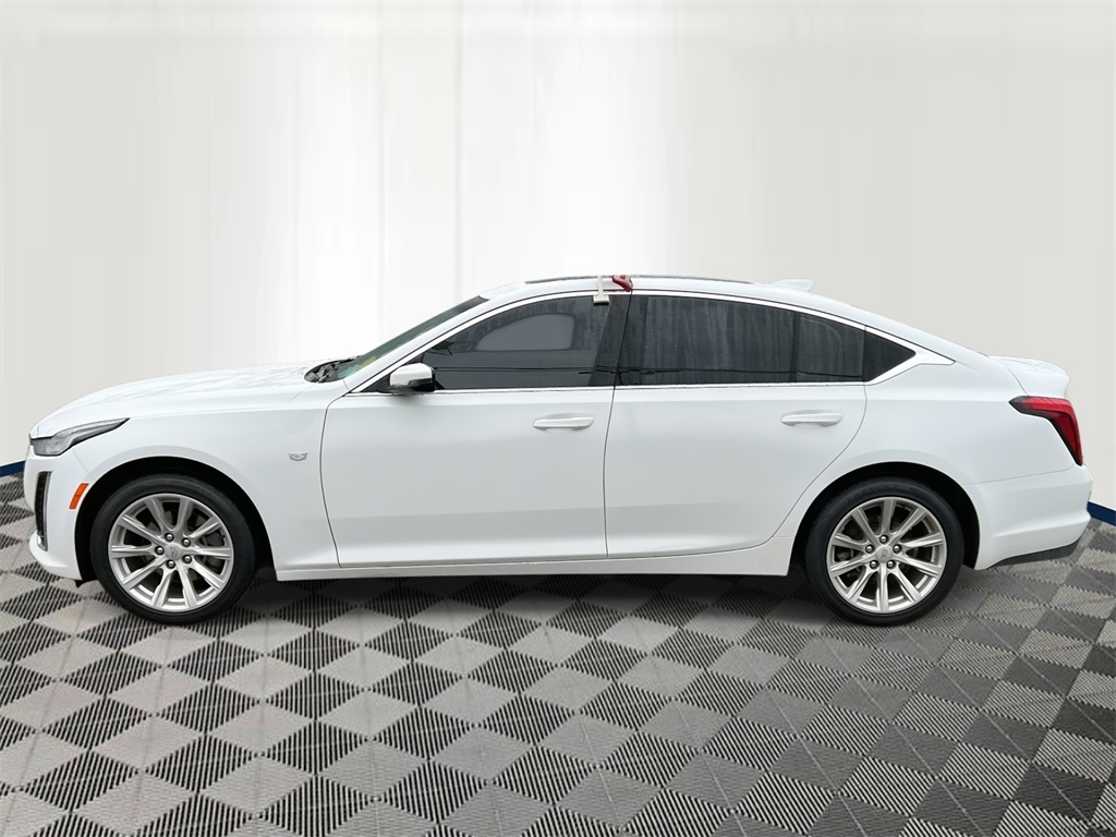 2024 Cadillac CT5 Luxury photo 2