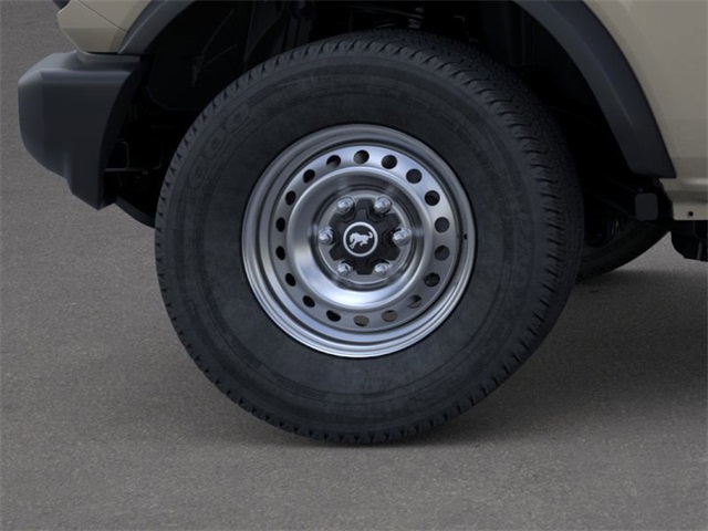 2025 Ford Bronco Base photo 17