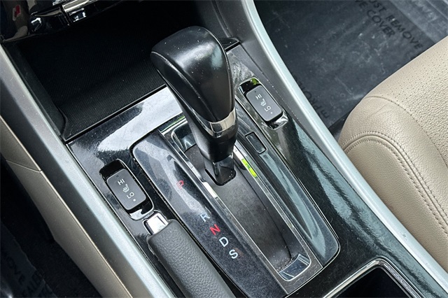 2016 Honda Accord EX-L V6 photo 24
