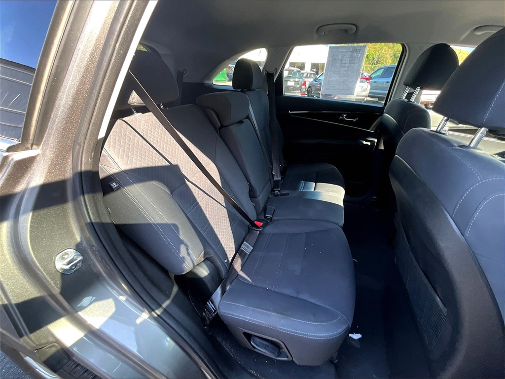 2018 Kia Sorento LX photo 16