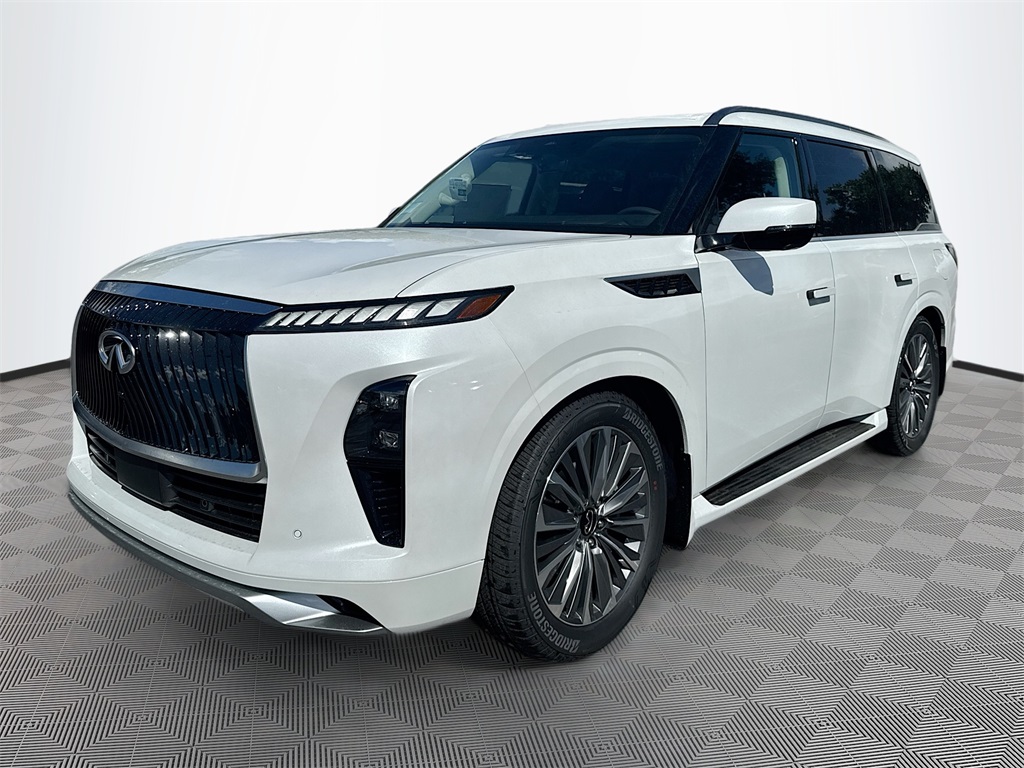 2026 Infiniti QX80 Luxe photo 3