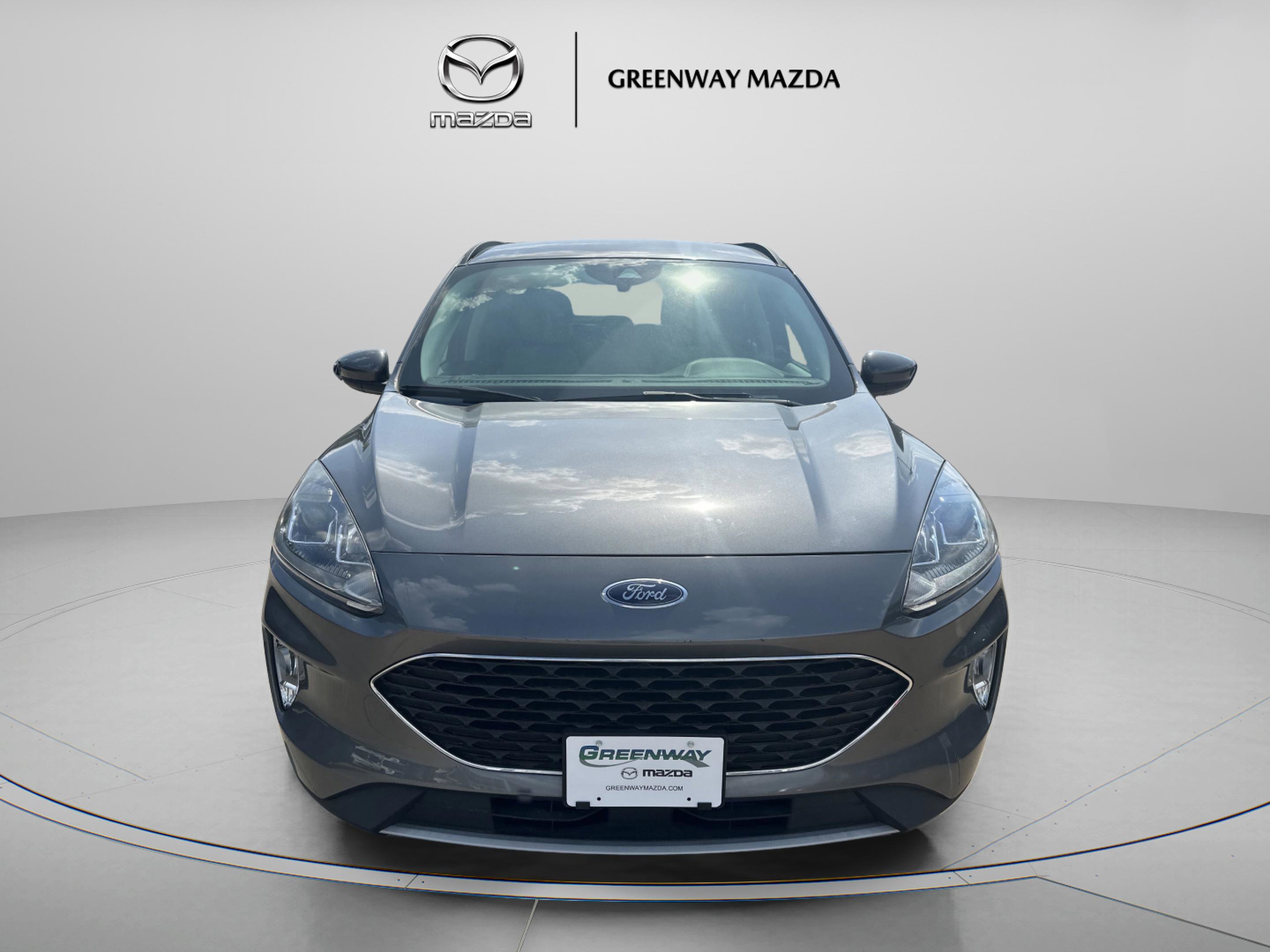 2021 Ford Escape SEL photo 2