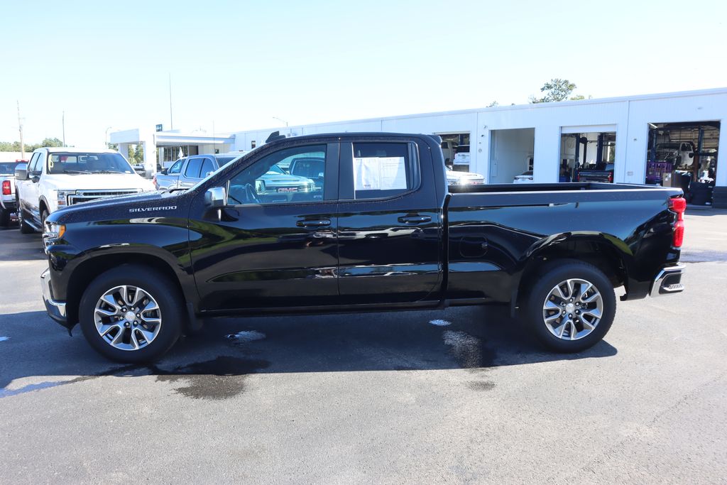 2019 Chevrolet Silverado 1500 LT photo 3