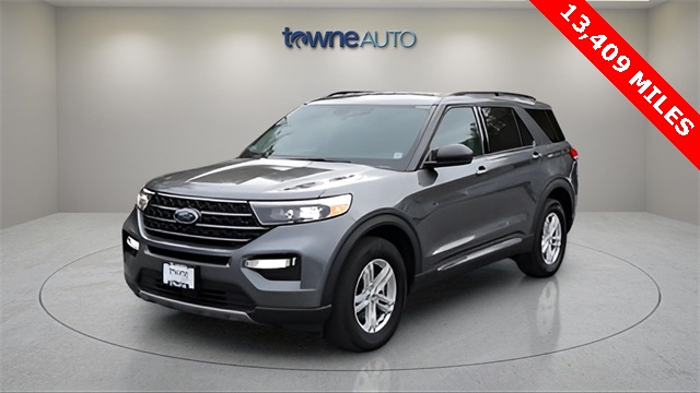 2023 Ford Explorer XLT's photo