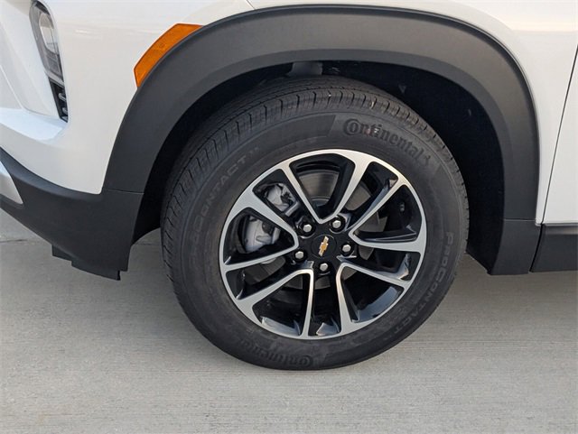 2026 Chevrolet Trailblazer LT photo 3