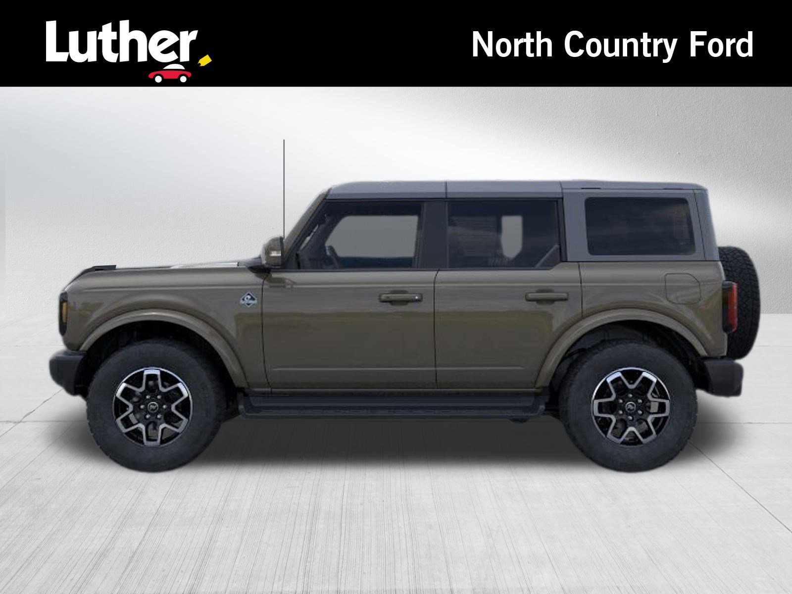 2025 Ford Bronco Outer Banks photo 3