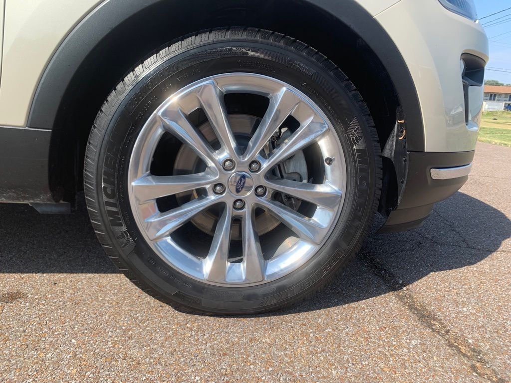 2018 Ford Explorer Limited photo 9