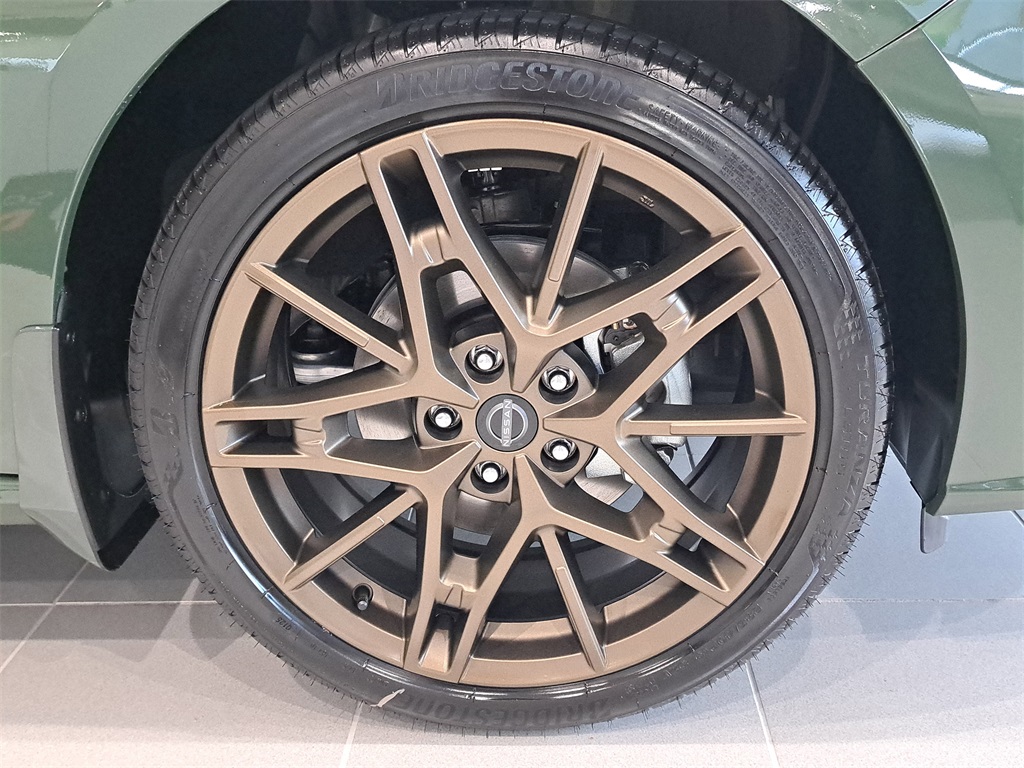2025 Nissan Altima 2.5 SR photo 8