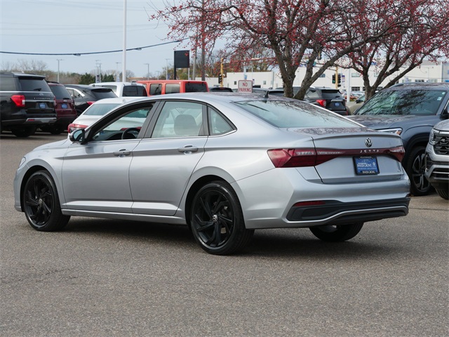 2025 Volkswagen Jetta 1.5T SE photo 4