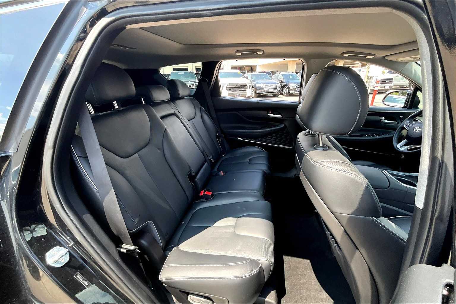2022 Hyundai Santa Fe Limited Sport photo 19