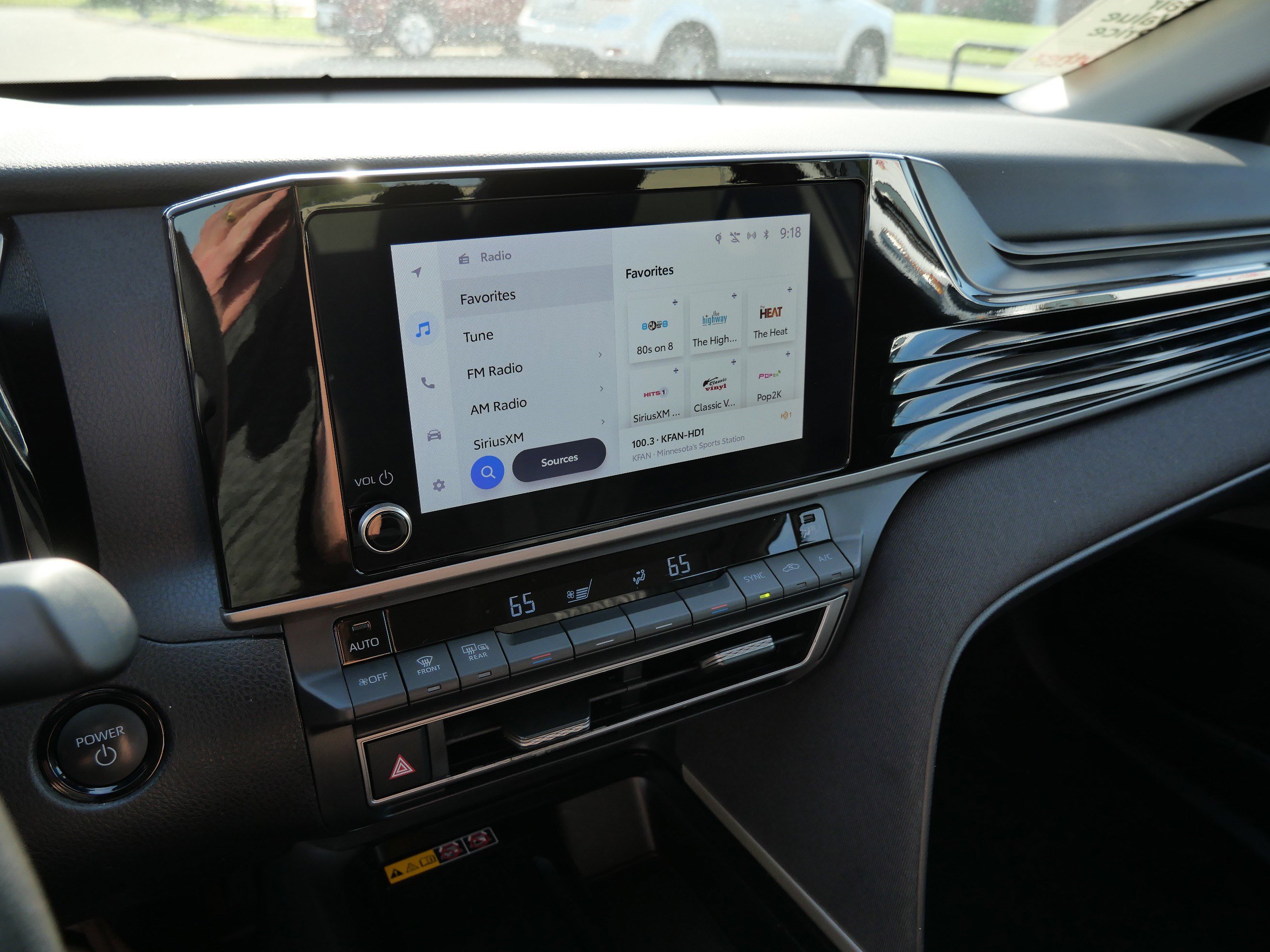 2025 Toyota Camry LE photo 22