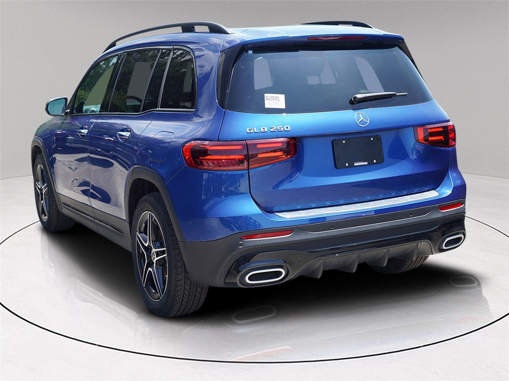 2025 Mercedes Benz GLB 250 photo 4