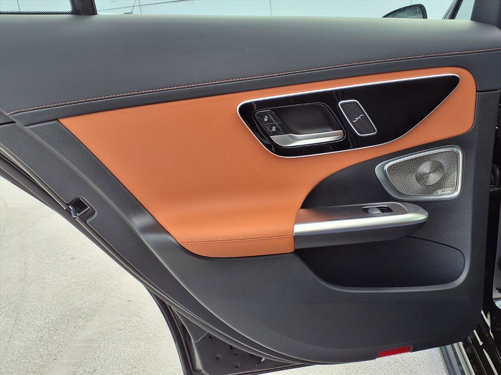 2025 Mercedes Benz C 300 photo 17