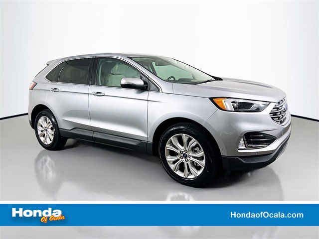 2022 Ford Edge Titanium's photo