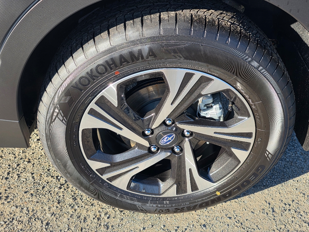 2025 Subaru Crosstrek Premium photo 4