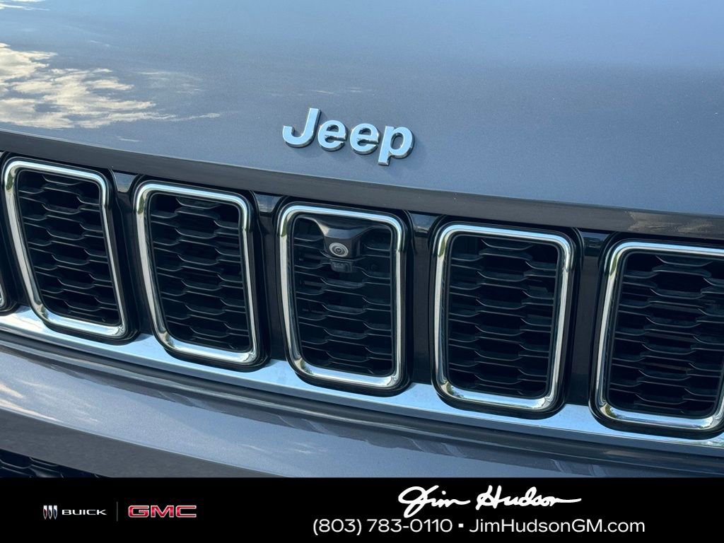 2022 Jeep Grand Cherokee Limited photo 4