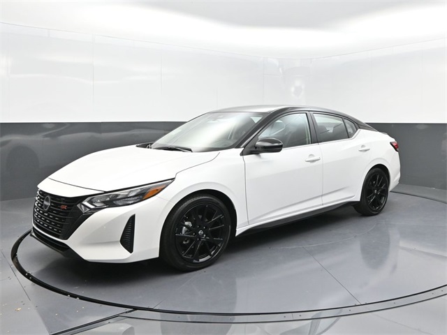 2025 Nissan Sentra SR Midnight Edition photo 3