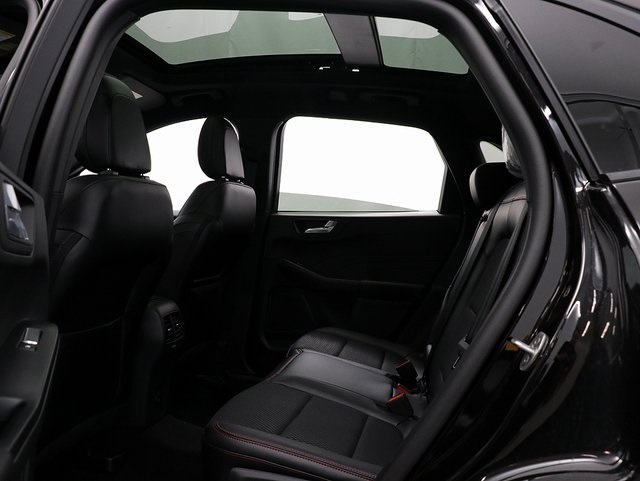 2025 Ford Escape ST-Line photo 12