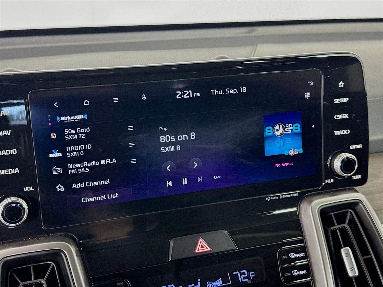 2023 Kia Sorento EX photo 12