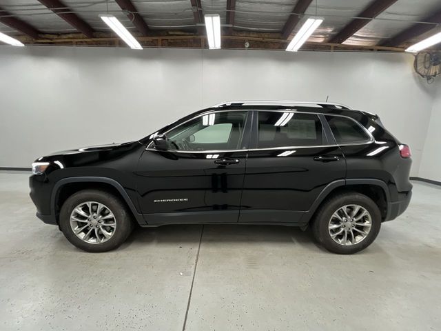 2019 Jeep Cherokee Latitude photo 2