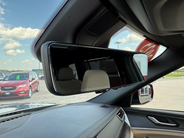 2025 Jeep Grand Cherokee Limited photo 39