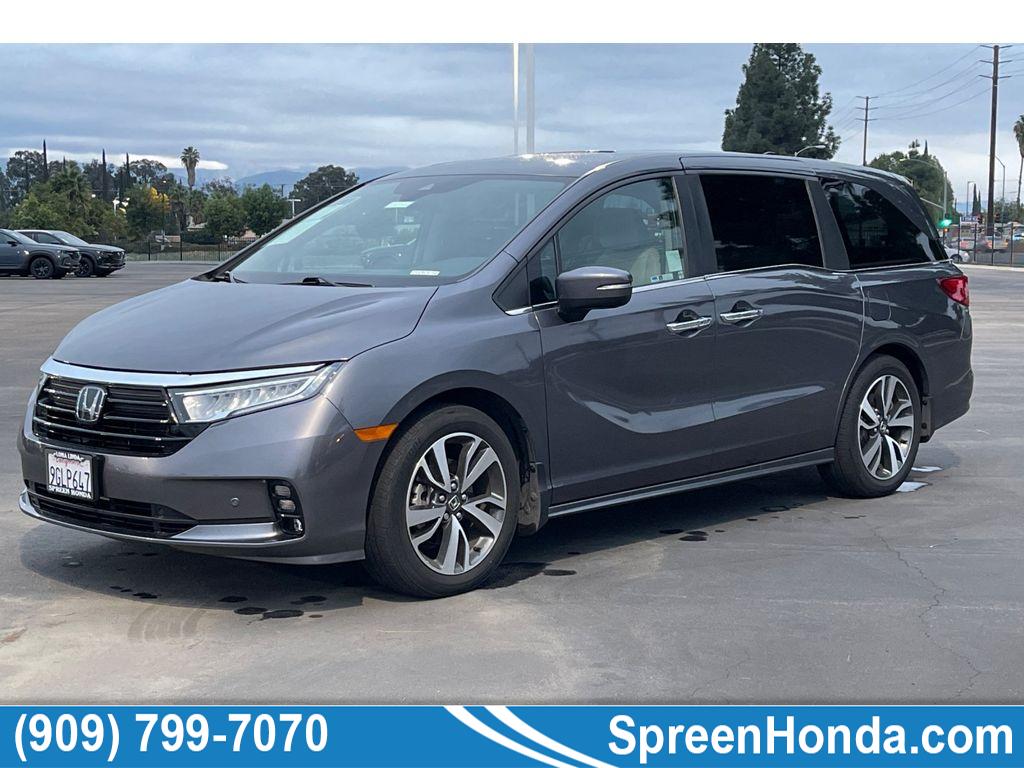 2023 Honda Odyssey Touring's photo