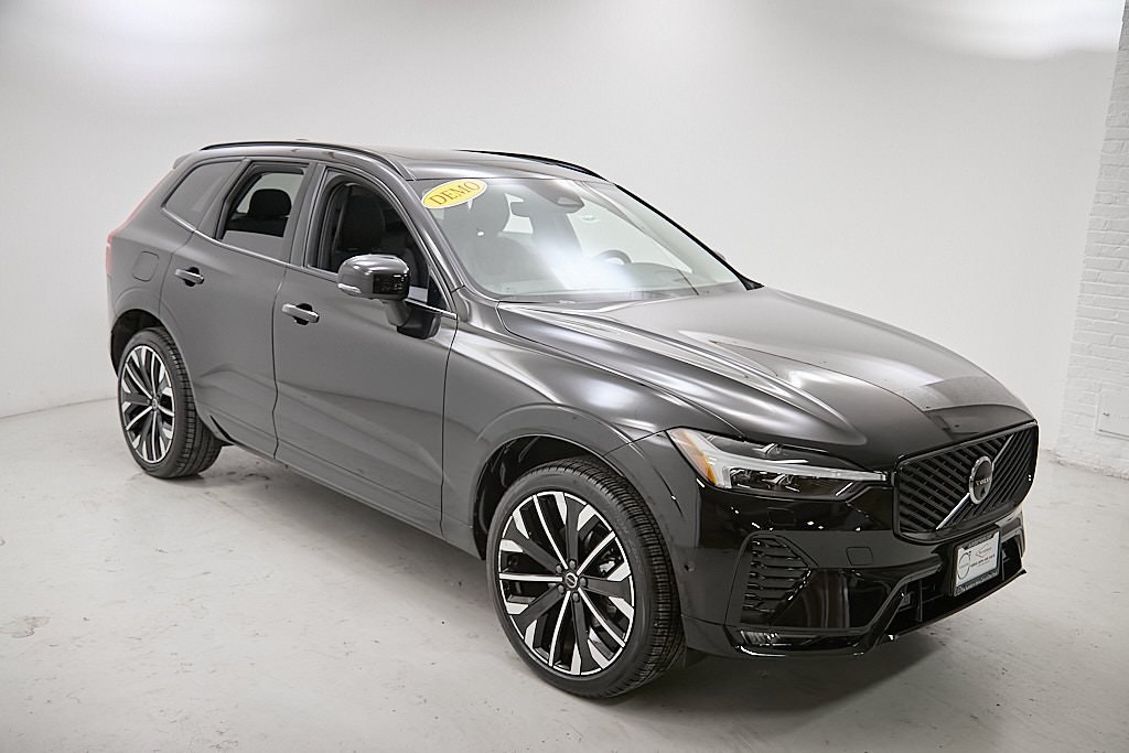 2026 VOLVO XC60 - Image 3