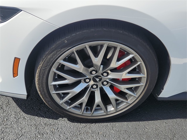 2024 Ford Mustang GT Premium photo 6