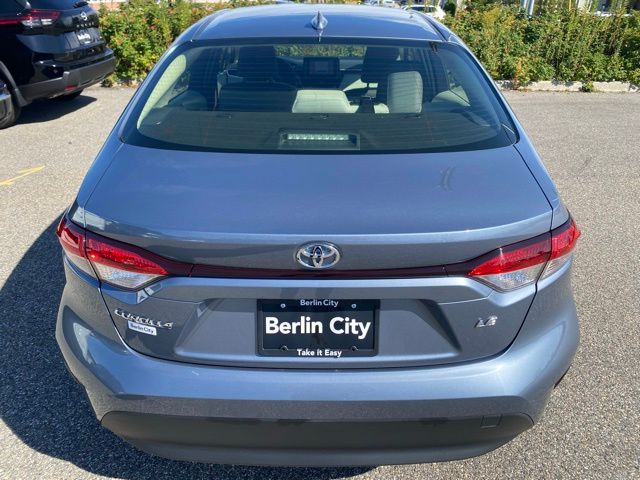 2023 Toyota Corolla LE photo 4