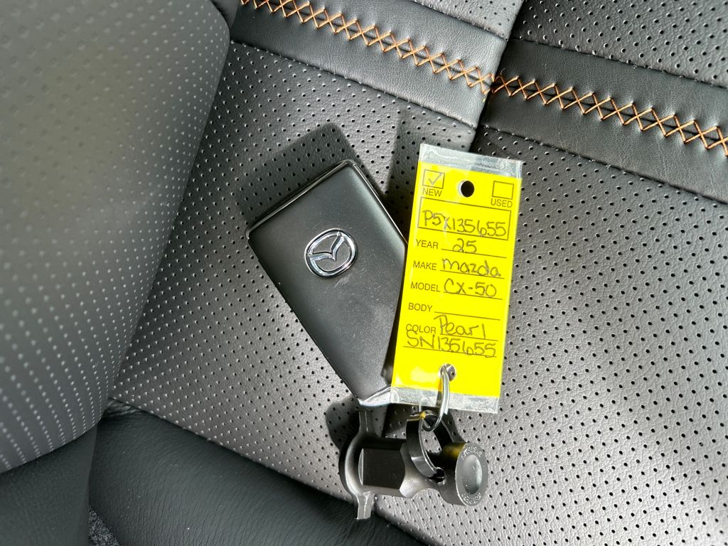 2025 Mazda CX-50 Premium Plus photo 23