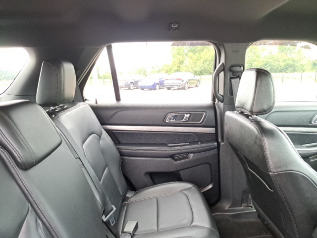 2018 Ford Explorer XLT photo 5