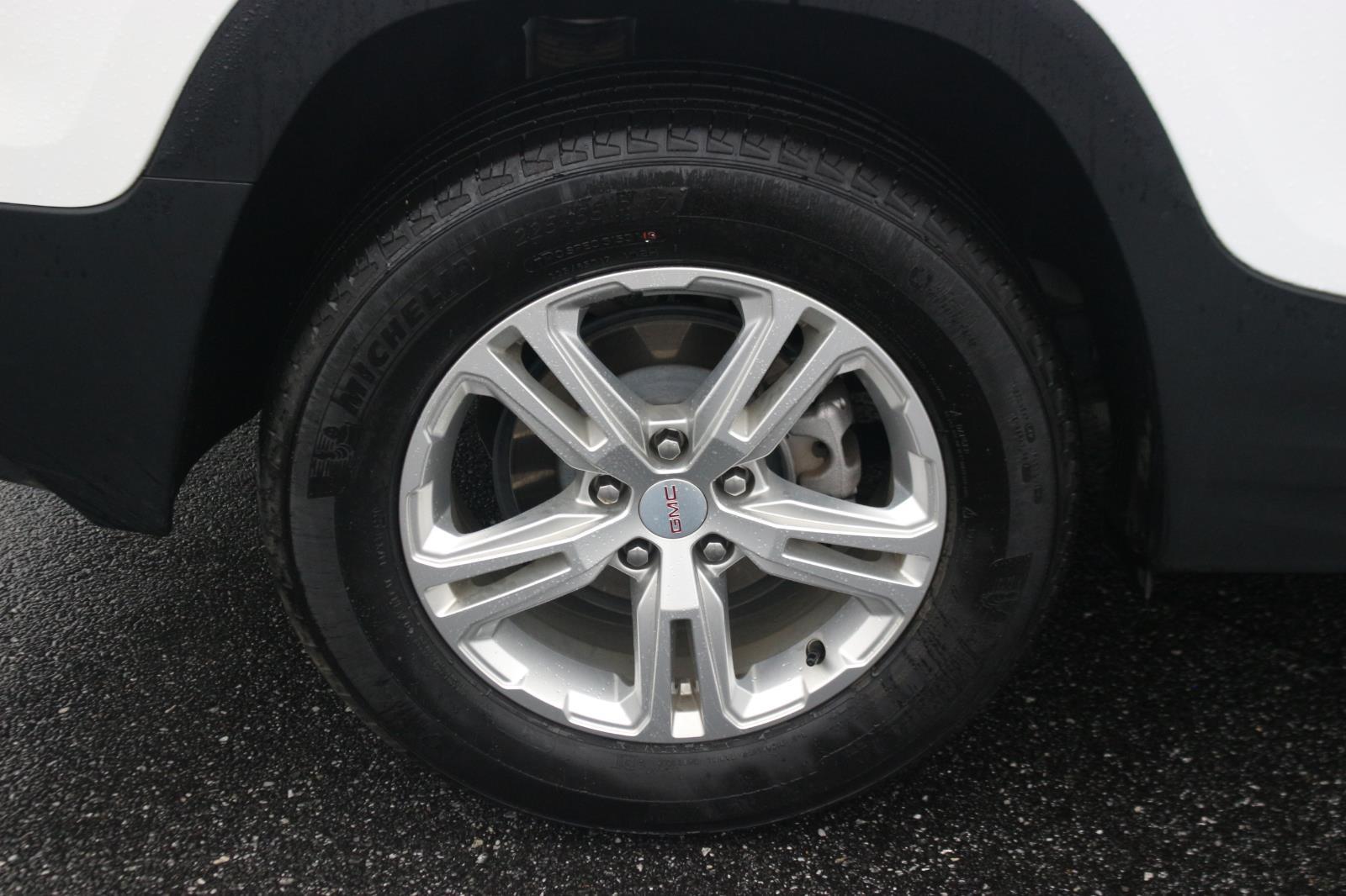 2022 Gmc Terrain SLE photo 32