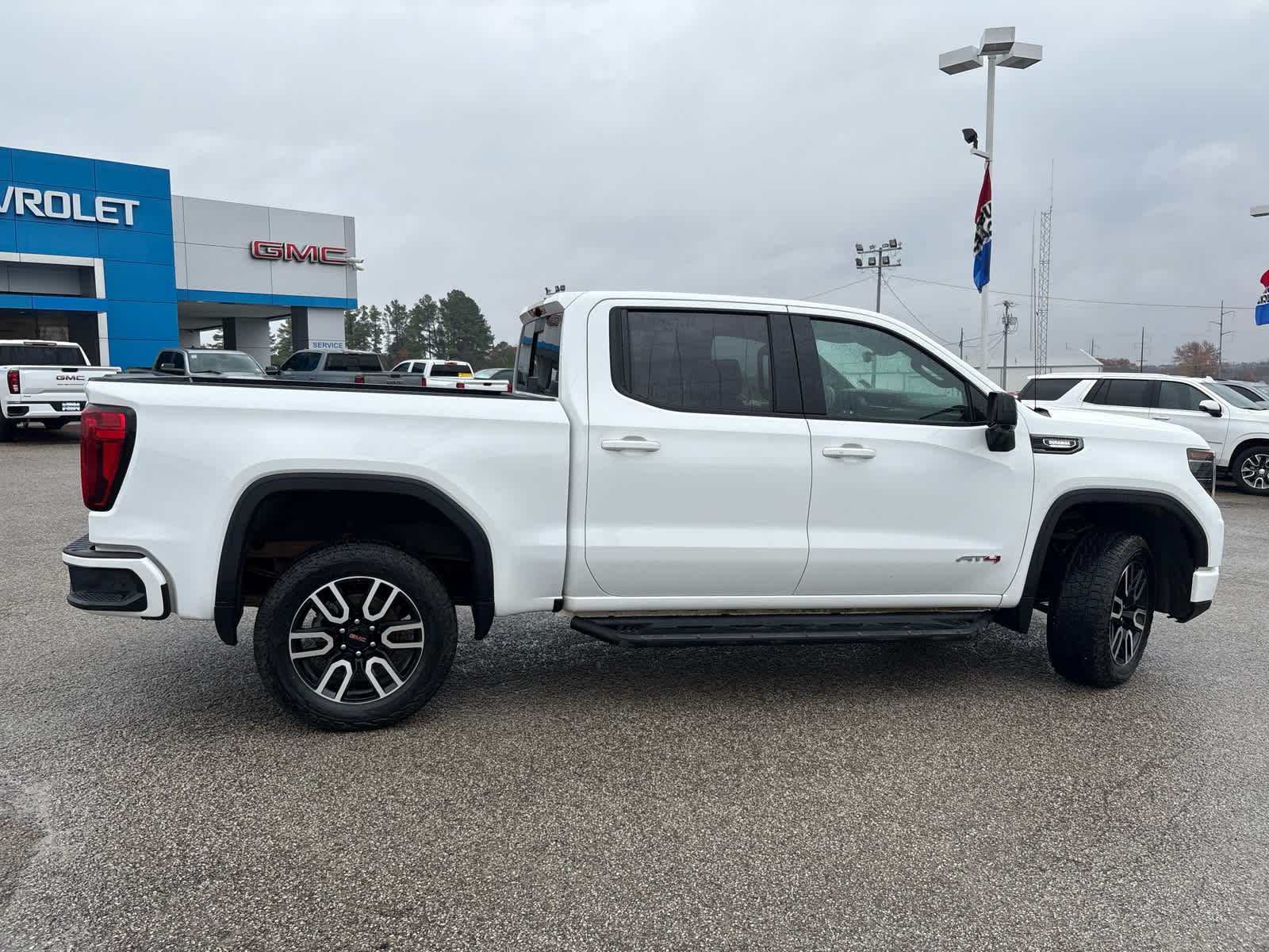 2024 Gmc Sierra 1500 AT4 photo 2