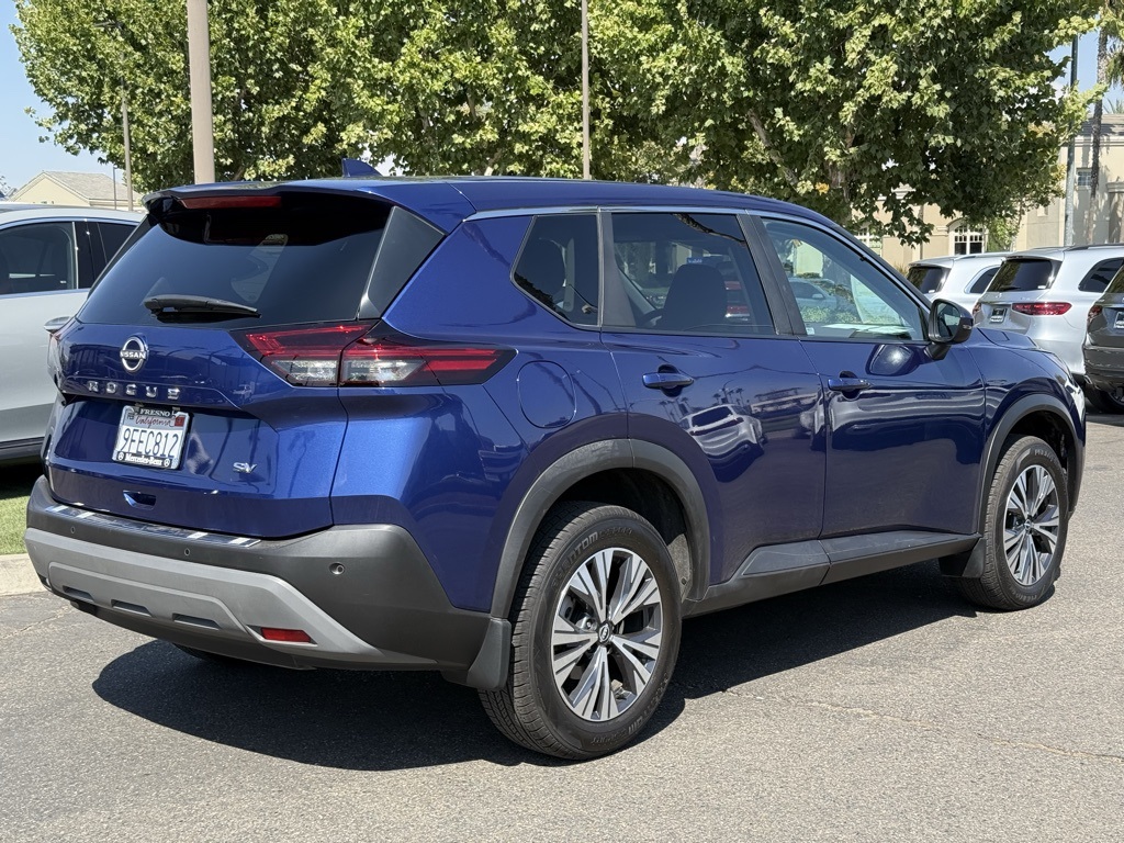 2023 Nissan Rogue SV photo 3